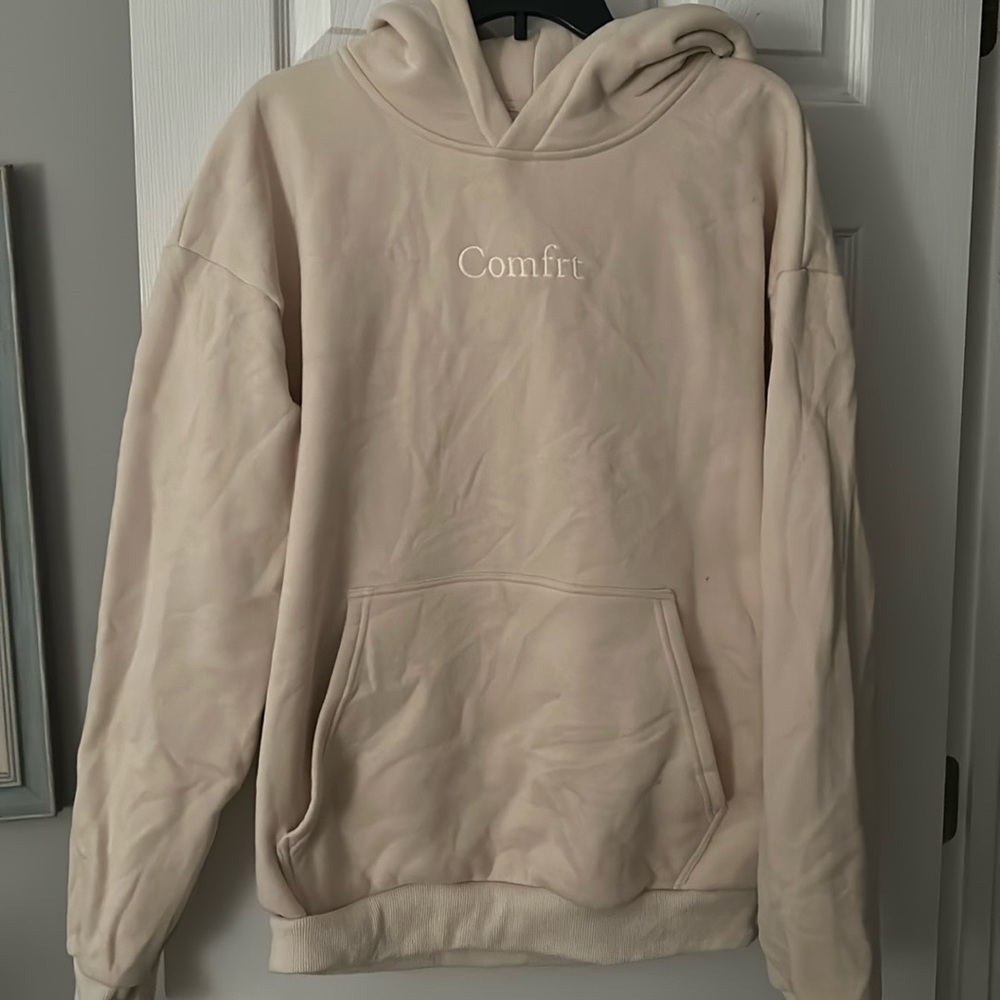 Comfrt sweatshirt